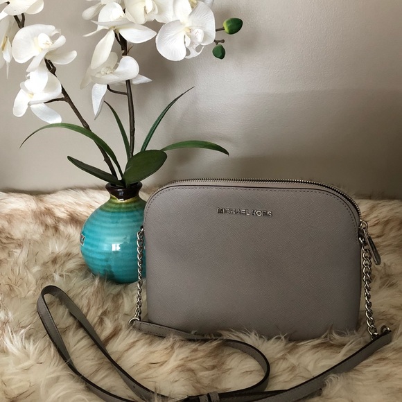 Michael Kors Handbags - Michael Kors crossbody bag